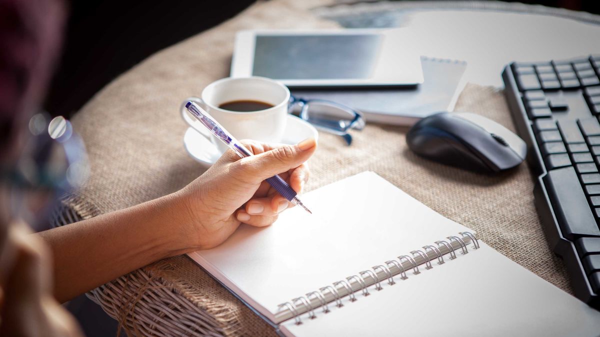 Https___cdn.cnn.com_cnnnext_dam_assets_190905092338 Left Handed Writing Stock
